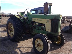 John Deere 730