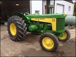 John Deere Model 830