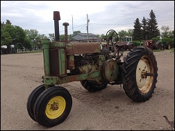 John Deere Model G