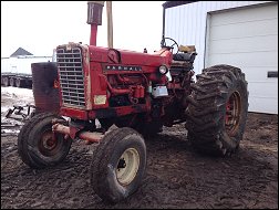 1206 IHC Farmall