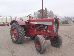 IHC 856 Wheatland