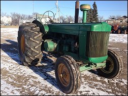 John Deere Model R