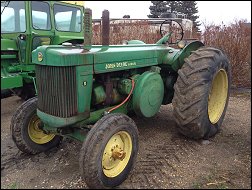 John Deere Model R