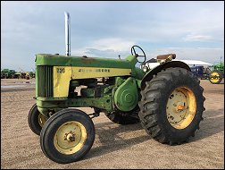 John Deere 730