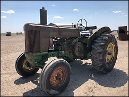 John Deere 620 Standard