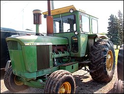 John Deere Model 5020