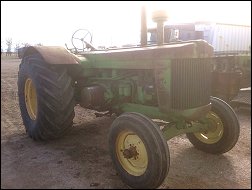 John Deere Model 80