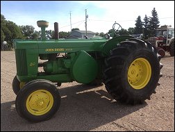 John Deere Model 80