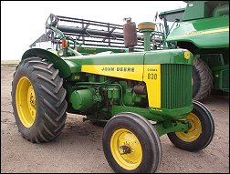 John Deere Model 830