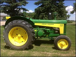 John Deere Model 830