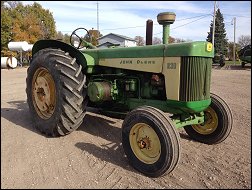 John Deere Model R