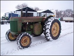 John Deere R