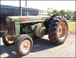 John Deere Model R